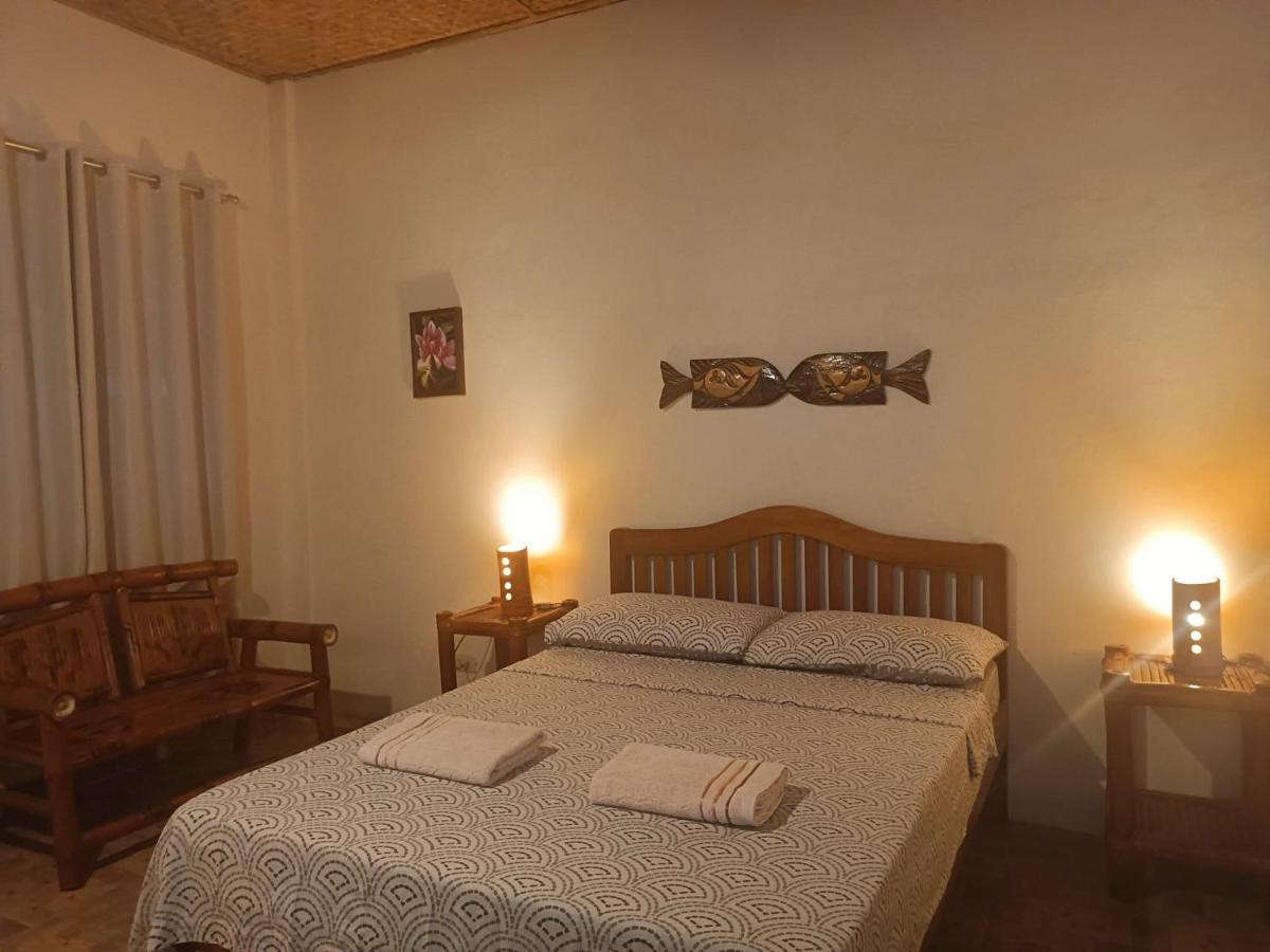 Villa Skanderbeg Guest House Puerto Princesa Ngoại thất bức ảnh