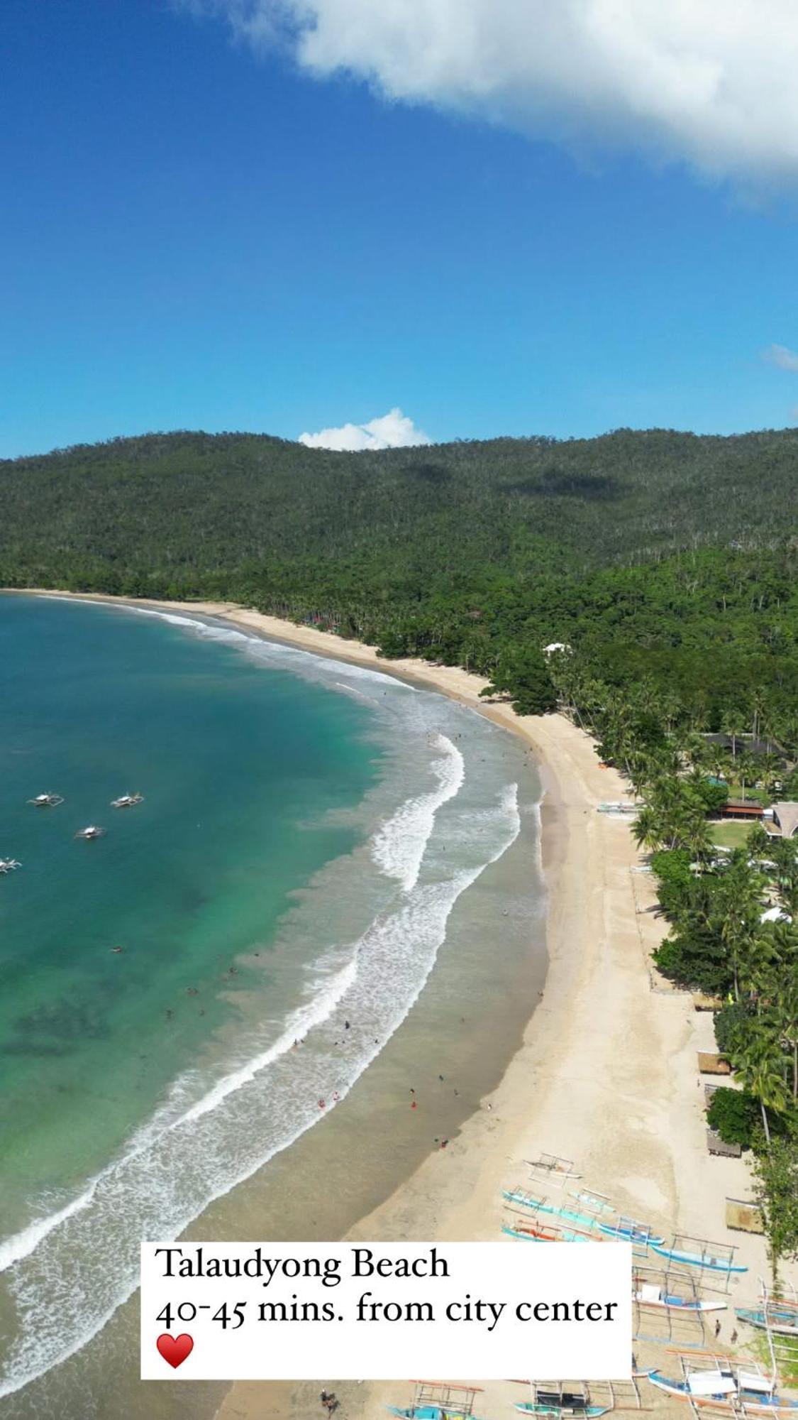 Villa Skanderbeg Guest House Puerto Princesa Ngoại thất bức ảnh