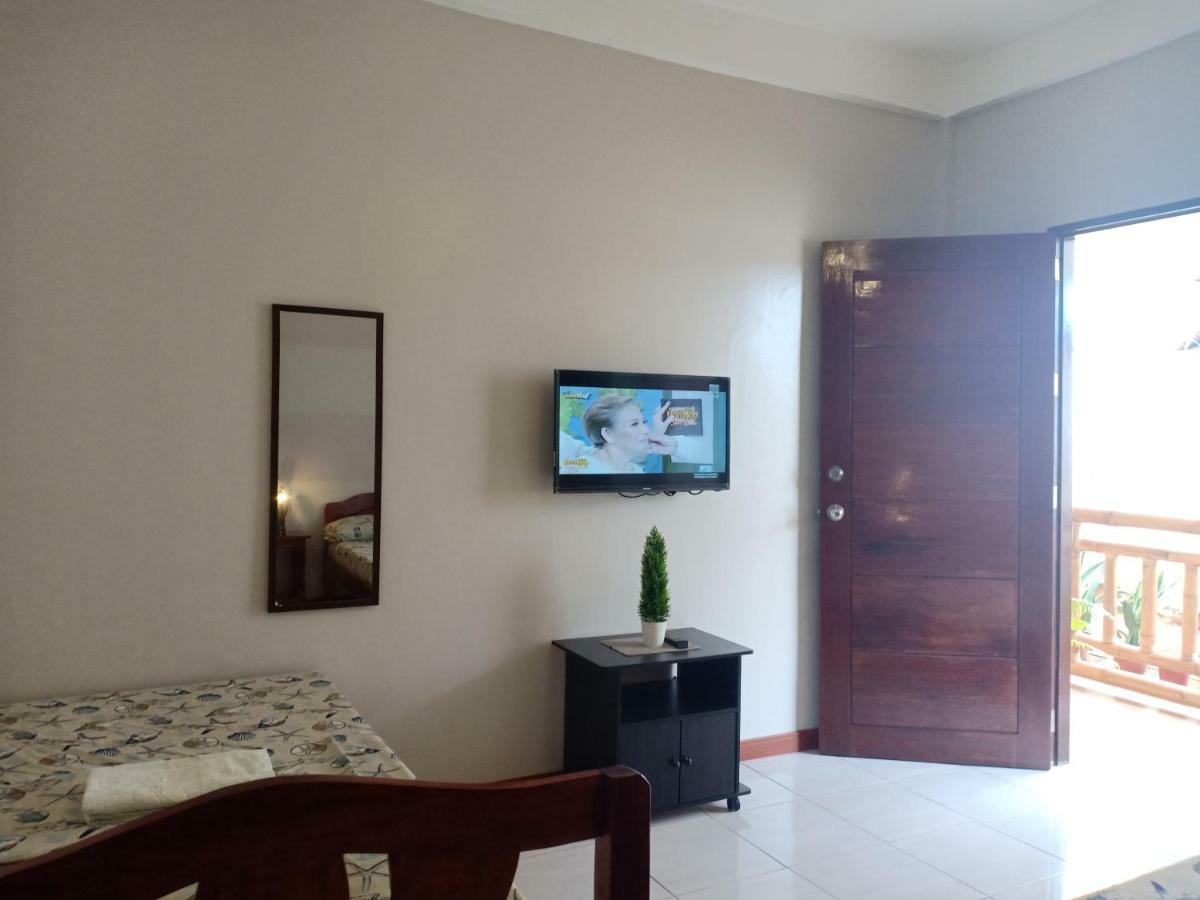Villa Skanderbeg Guest House Puerto Princesa Ngoại thất bức ảnh